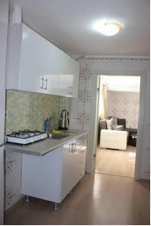 Global Suite Istanbul Bagian luar foto